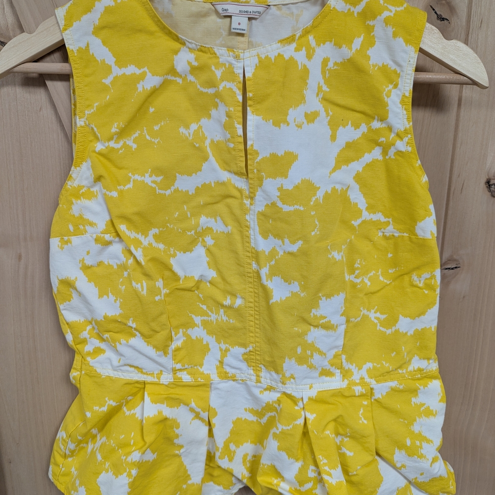 GAP Women's Yellow and White Peplum Blouse Size 0